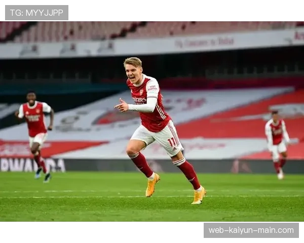 居莱尔与厄德高：早期天才的战术适配路径与成长轨迹差异